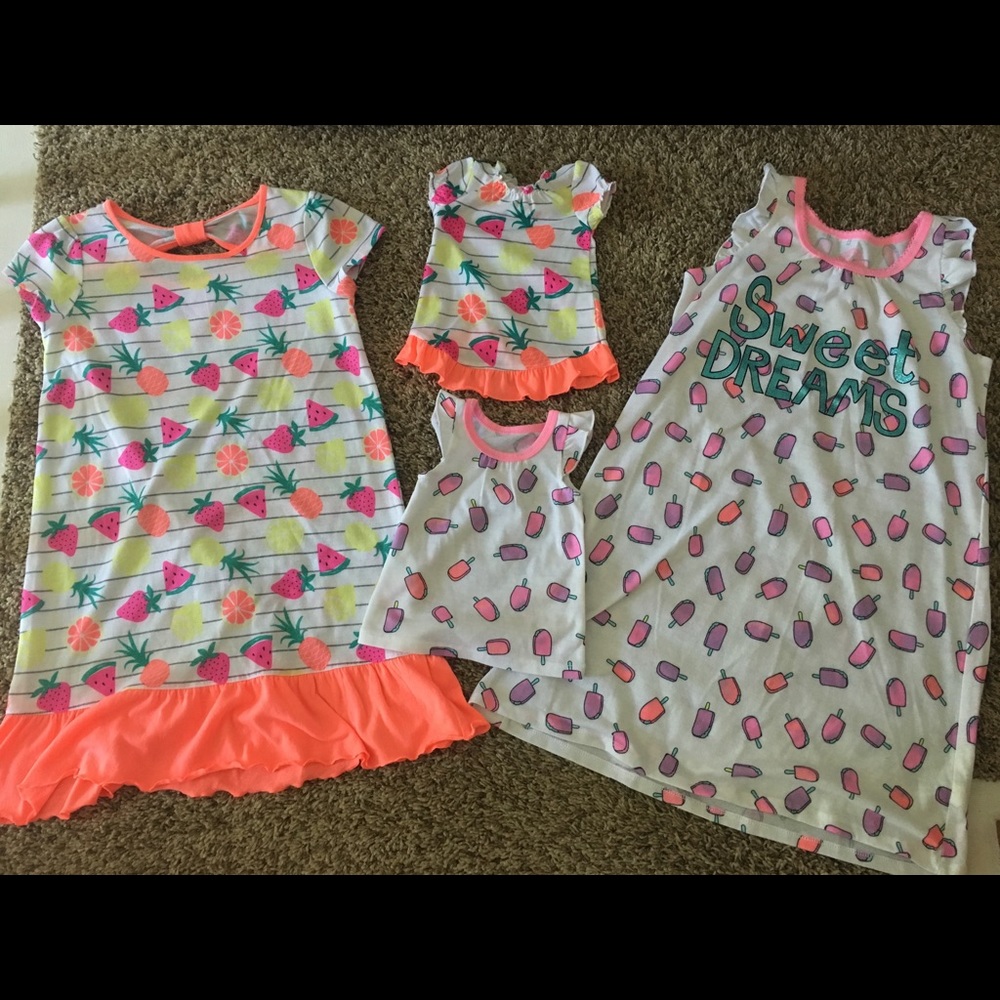 Girls size 5/6 and matching doll nightgowns